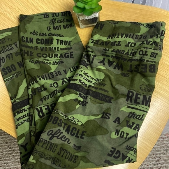 Courage Inspirational Leggings 💕🔥💕 - Picture 5 of 8